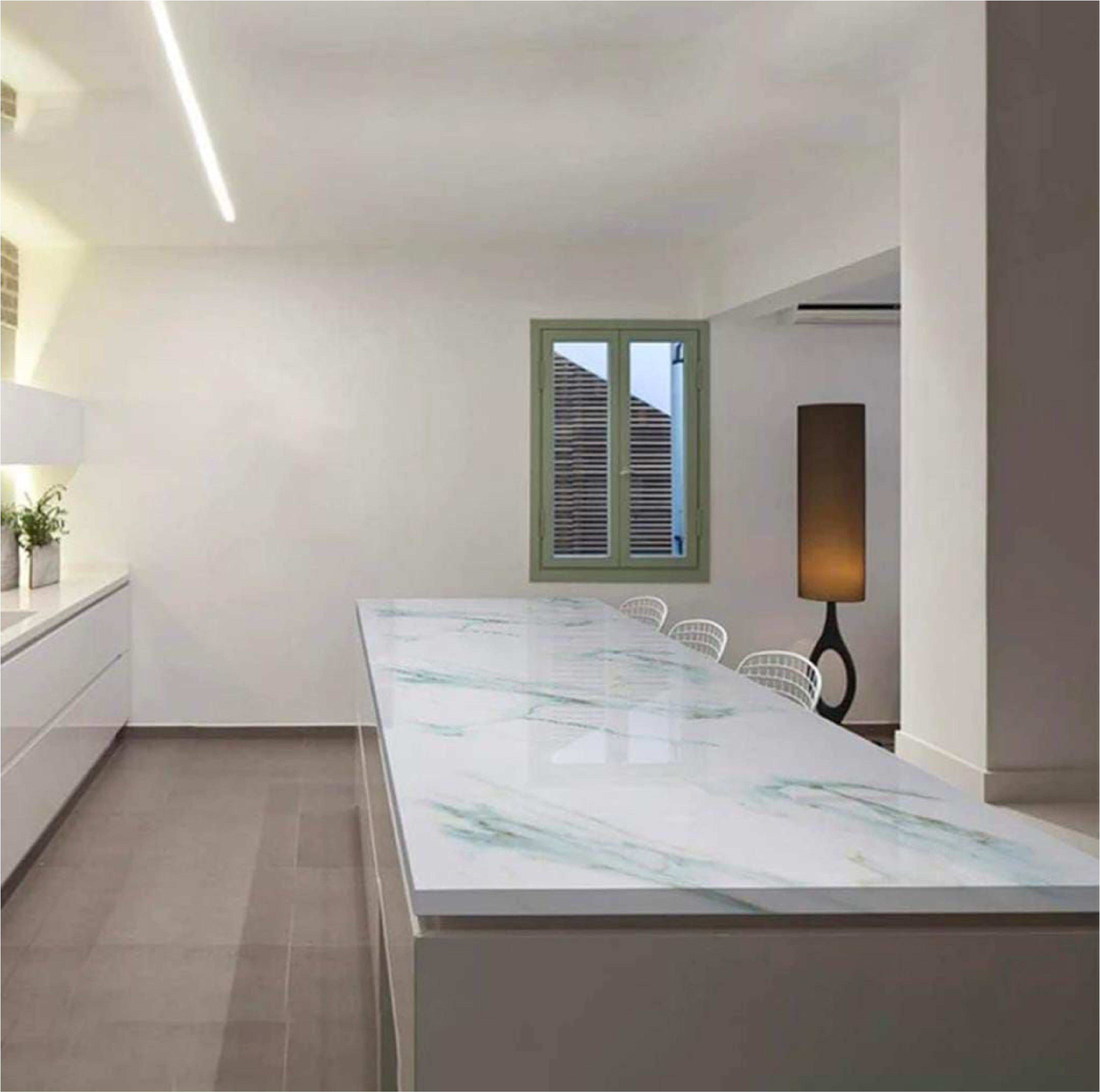 Self-Adhesive Wallpaper (60 × 200 cm)